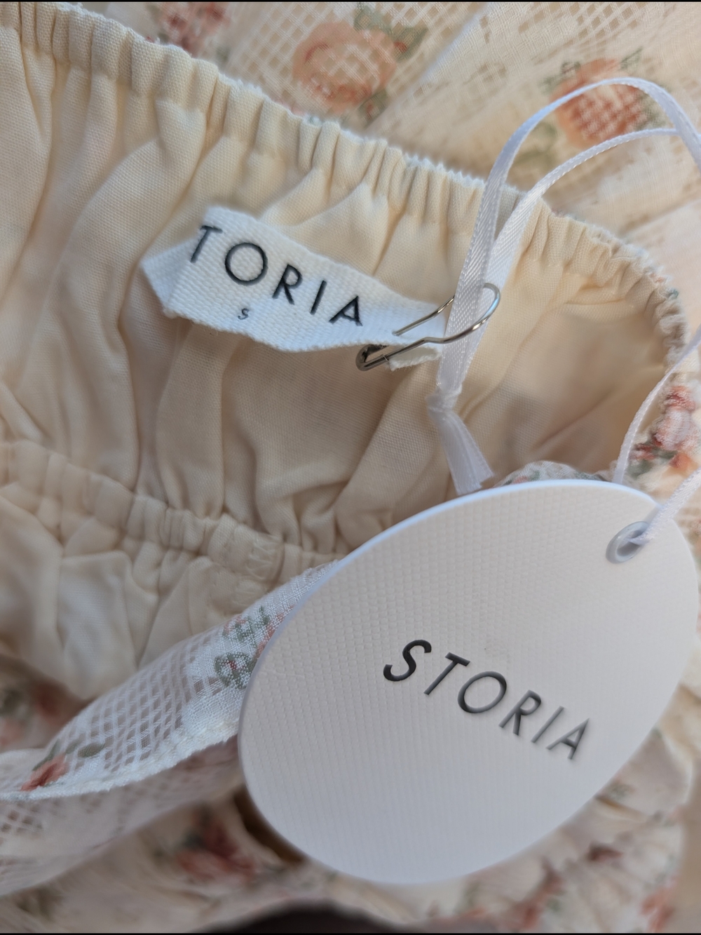 Storia Cream Maxi Dress with Peach Floral Print - Picture 2 of 4